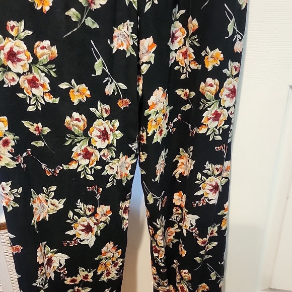 Xhilaration Black Floral Jumpsuit - Picture 5 of 6